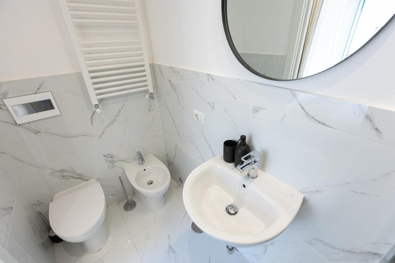 Colosseum Boutique Apartment Rzym Zewnętrze zdjęcie